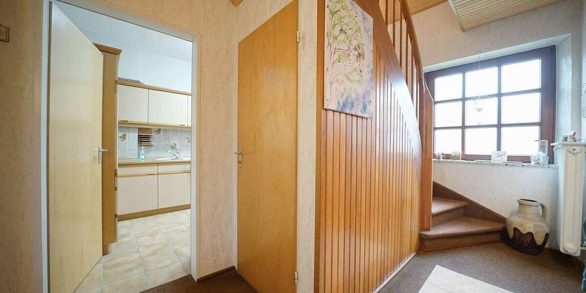 Doppelhaushälfte Bremen Blumenthal - 7 Zimmer, 154 m&sup2;, 270.000&euro; | Angebot:25669636