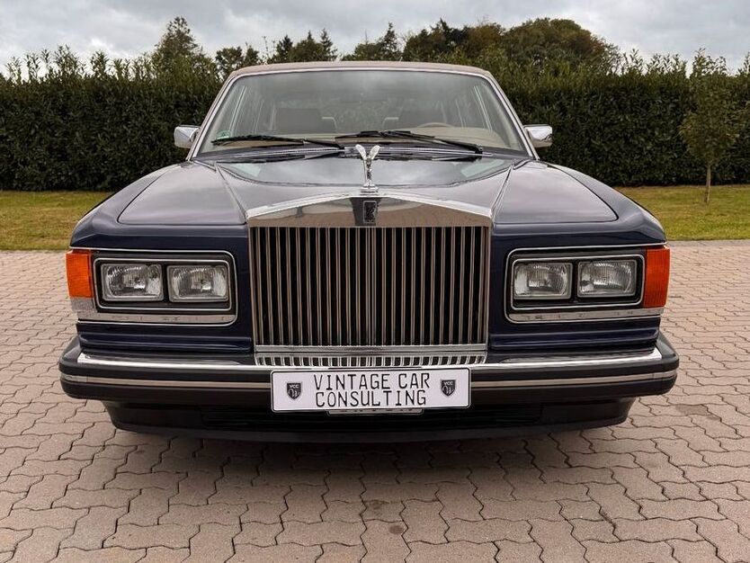 Rolls Royce Silver Spur 32.527 km 29.000 € Blender 27337