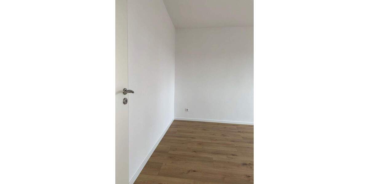 Etagenwohnung Bremen Westend - 4 Zimmer, 92 m&sup2;, 1.000&euro; | Angebot:25152622