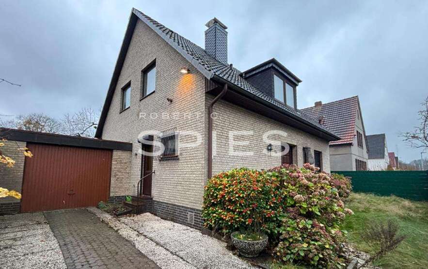 Haus zum Kaufen in Bremen 218.000 € 114 m² 4 zimmer