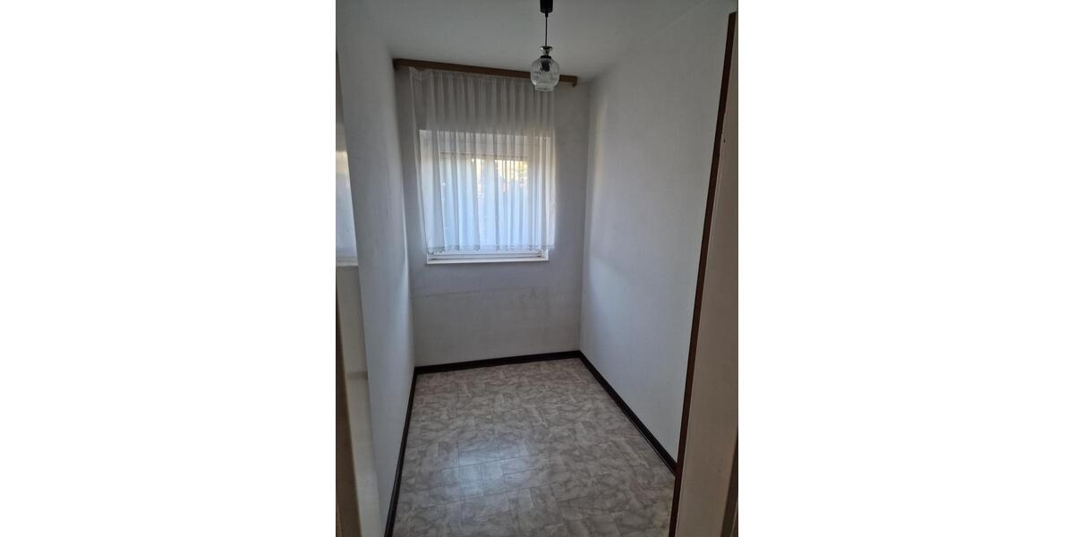 Reihenhaus Bremen Hemelingen - 5.5 Zimmer, 140 m&sup2;, 320.000&euro; | Angebot:25479886