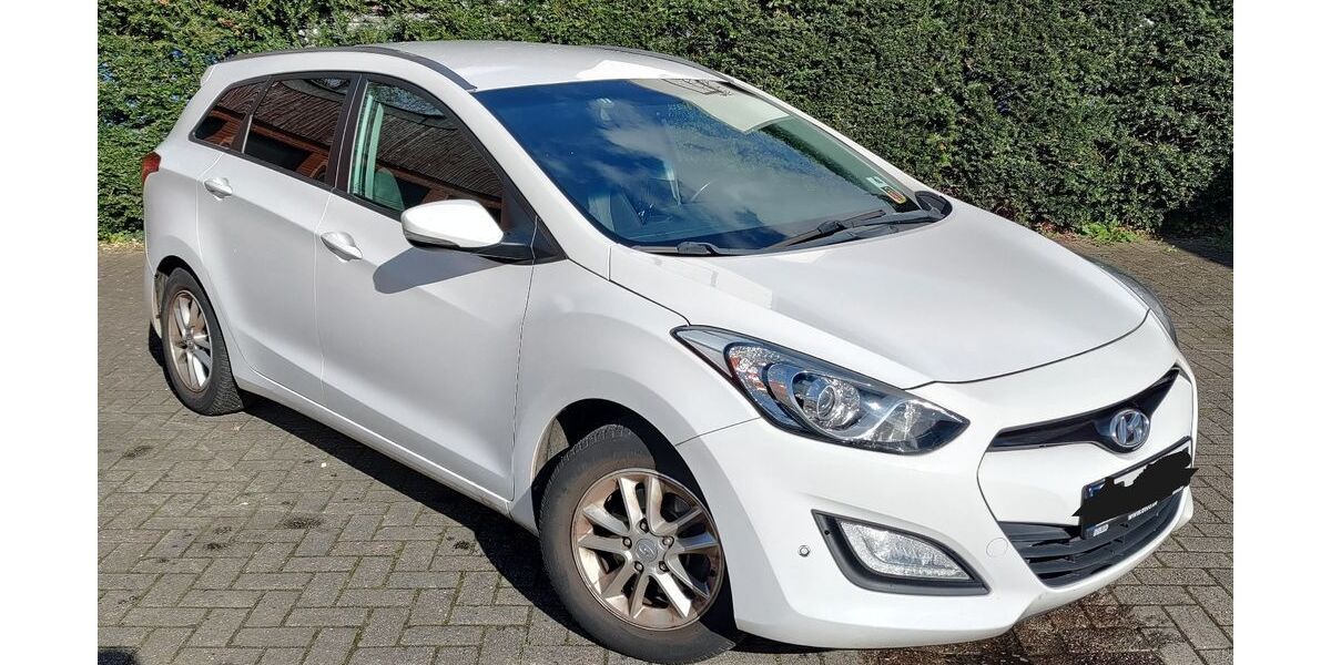 Hyundai i30 132.006 km 6.950 &euro; Bremen 28259