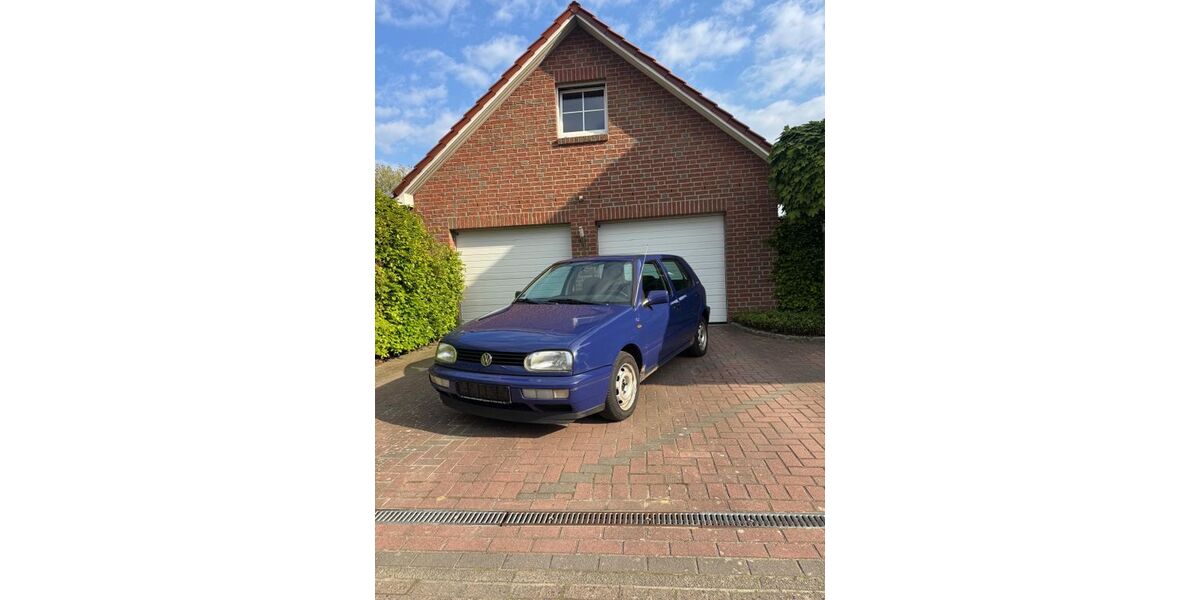VW Golf 135.666 km 1.200 &euro; Hude 27798