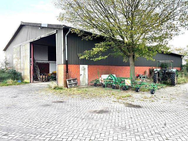 Gewerbehalle mit großen Durchfahrttoren + Werkstatt + Chemielager + Öltanklager für kleines Geld zimmer