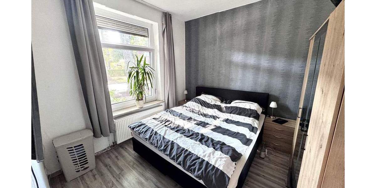 Mehrfamilienhaus, Wohnhaus Ritterhude - 7 Zimmer, 218 m&sup2;, 310.000&euro; | Angebot:25685803