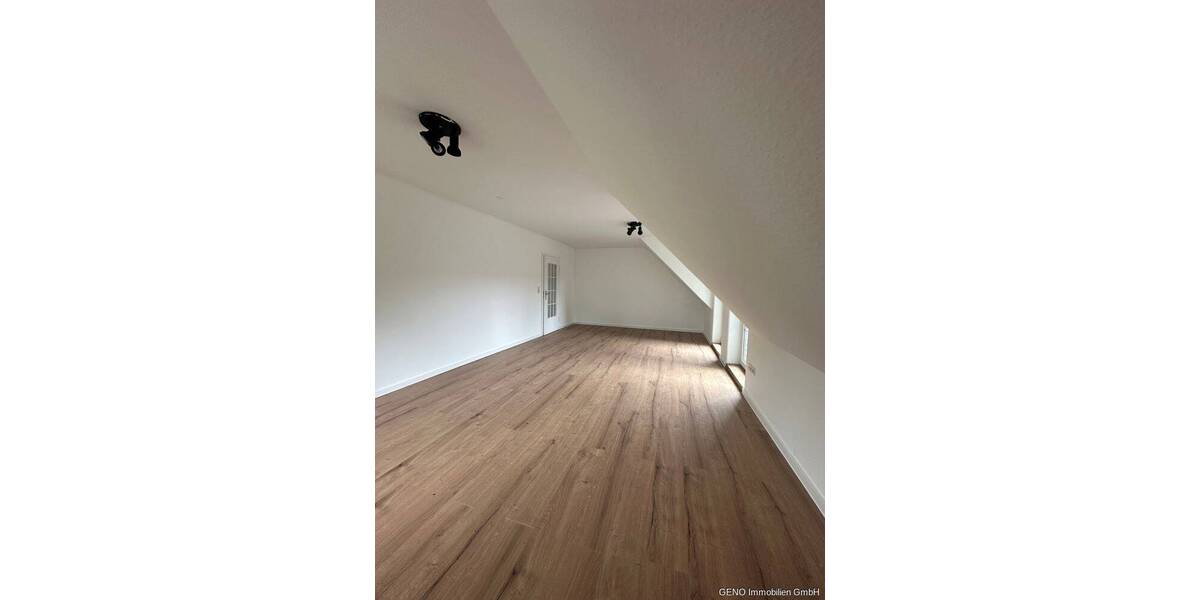 Einfamilienhaus Hude (Oldenburg) Hude - 3 Zimmer, 145 m&sup2;, 1.500&euro; | Angebot:26834899