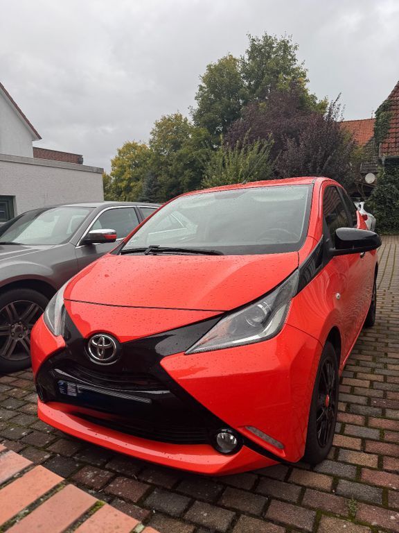 Toyota Aygo (X) 122.000 km 6.000 € Verden 27283