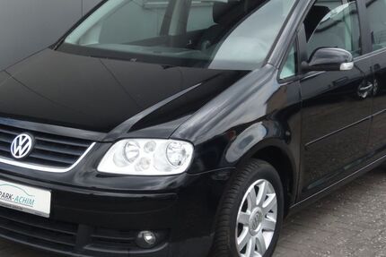 VW Touran 242.100 km 3.480 &euro; Achim 28832