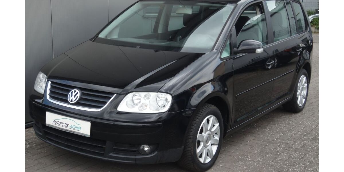 VW Touran 242.100 km 3.480 &euro; Achim 28832