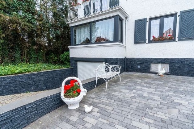 Großes EFH Modernisiert mit Garten und Garage 5 zimmer