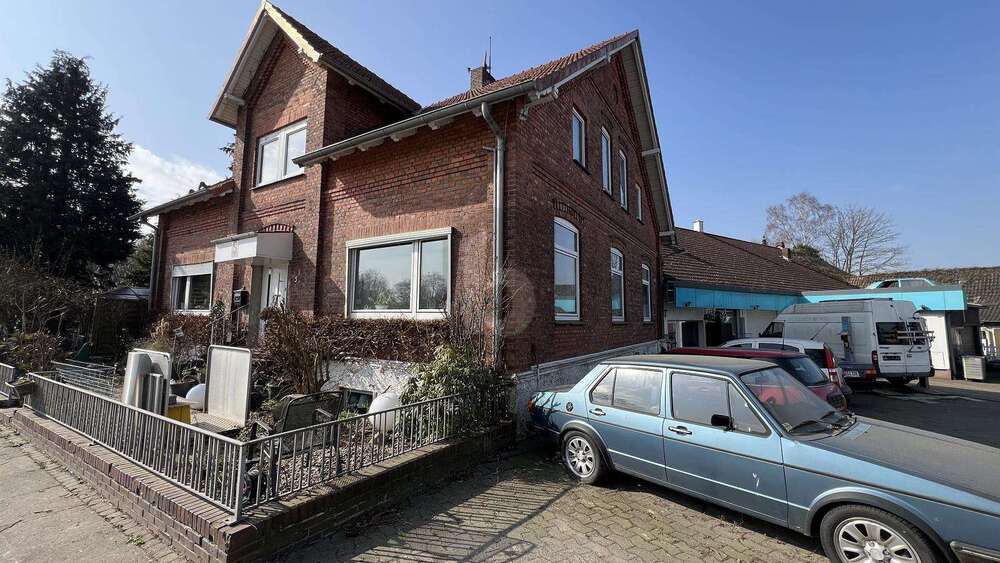 Einfamilienhaus Bassum - 13 Zimmer, 397 m&sup2;, 350.000&euro; | Angebot:27307934