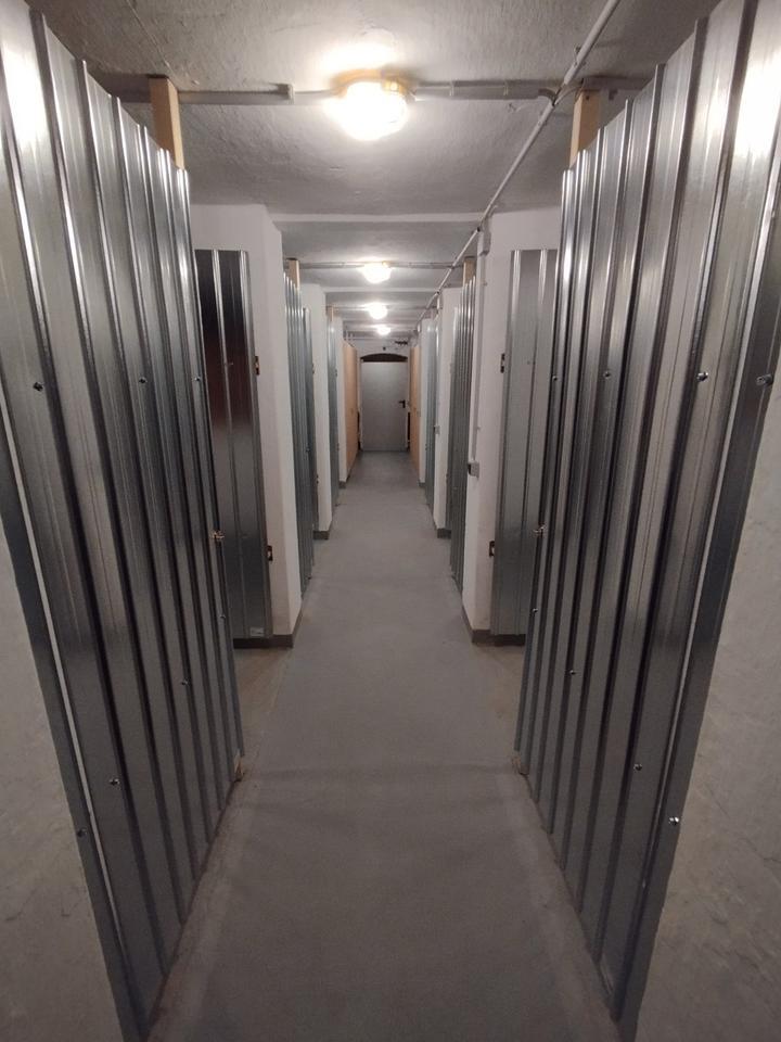 Lager Lagerraum Lagerbox Motorrad Garage Schwanewede Bremen zimmer