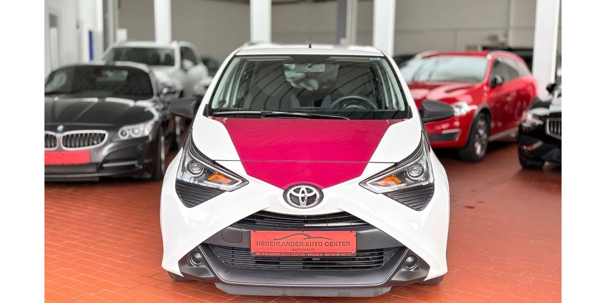 Toyota Aygo (X) 87.000 km 8.490 &euro; Bremen 28199