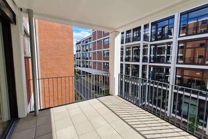 Wohnung zum Mieten in Bremen 1.301 € 130.1 m²