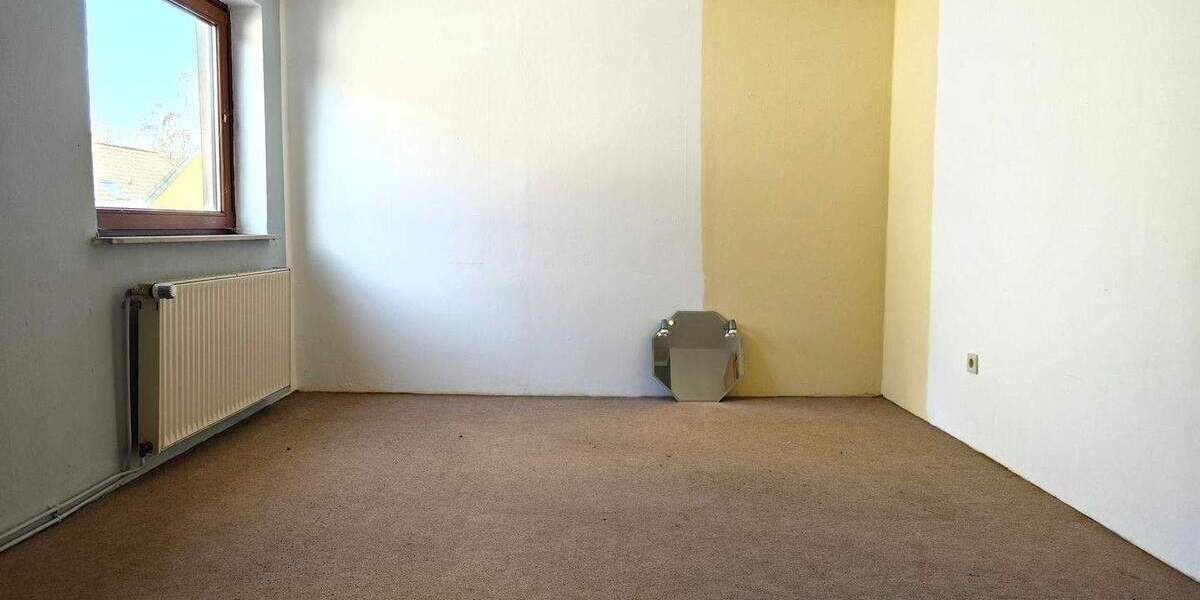 Mehrfamilienhaus, Wohnhaus Bremen Burg-Grambke - 6 Zimmer, 150 m&sup2;, 295.000&euro; | Angebot:25821544