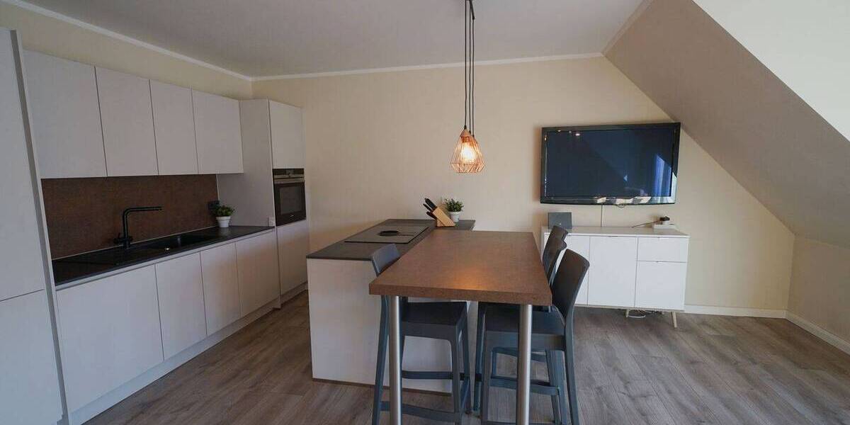 Etagenwohnung Bremen Woltmershausen - 2 Zimmer, 73 m&sup2;, 1.460&euro; | Angebot:26064588