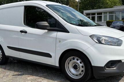 Ford Transit Courier 49.930 km 8.990 &euro; Bremen 28329