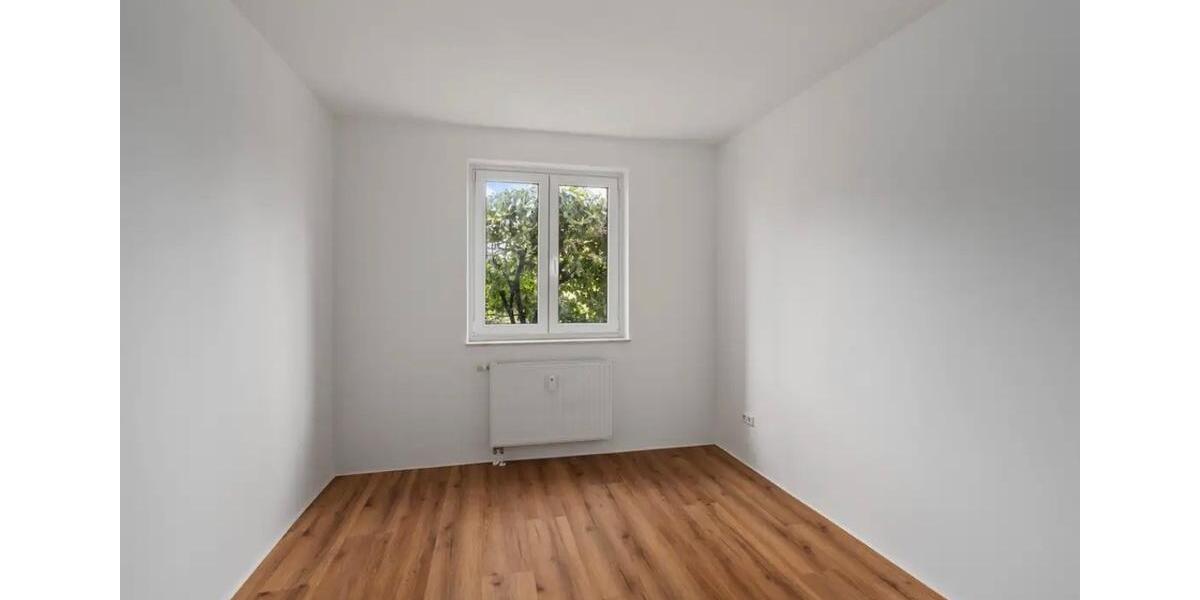 Erdgeschoßwohnung Bremen Häfen - 2 Zimmer, 67 m&sup2;, 1.130&euro; | Angebot:26316616