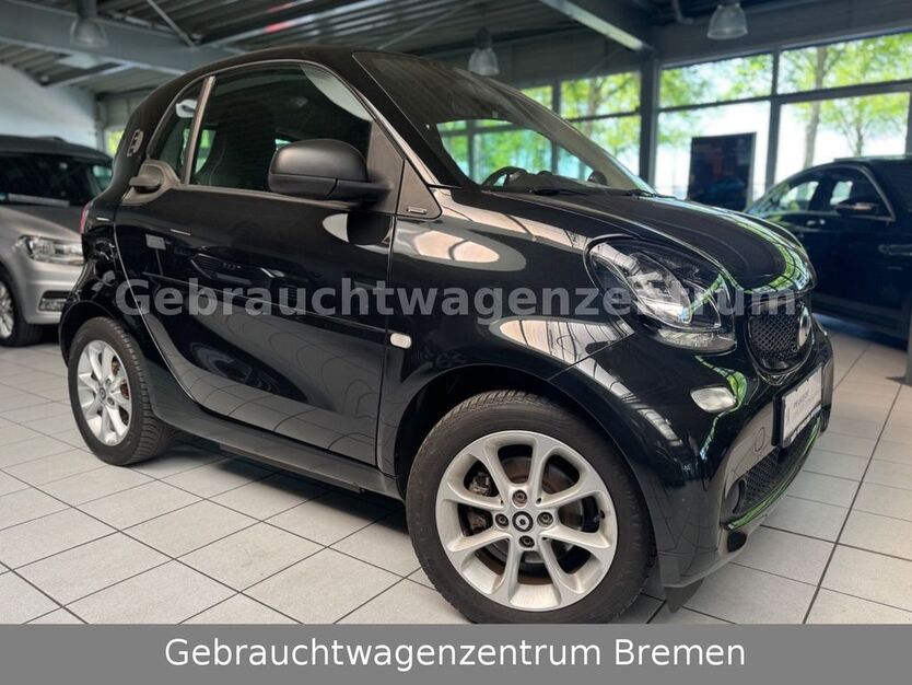 Smart ForTwo 48.750 km 7.390 € Bremen 28207