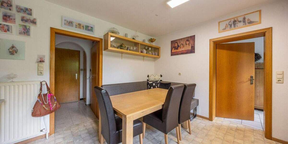 Mehrfamilienhaus, Wohnhaus Wilstedt - 8 Zimmer, 259 m&sup2;, 349.000&euro; | Angebot:25667674