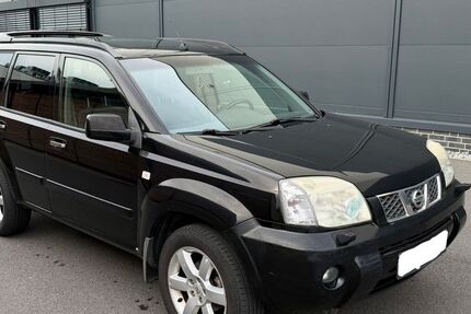 Nissan X-Trail 290.000 km 1.990 &euro; Bremen 28207