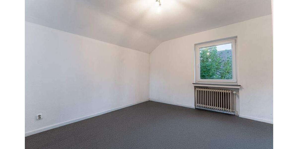 Einfamilienhaus Bremen / Oberneuland Oberneuland - 8 Zimmer, 220 m&sup2;, 499.000&euro; | Angebot:25680902