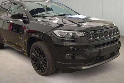 Jeep Compass 14.480 km 26.990 € Bremen 28779