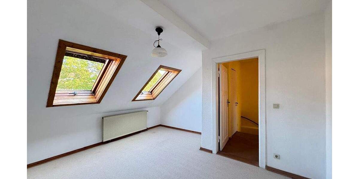 Reihenmittelhaus Bremen Neustadt - 7 Zimmer, 158 m&sup2;, 449.000&euro; | Angebot:25696482