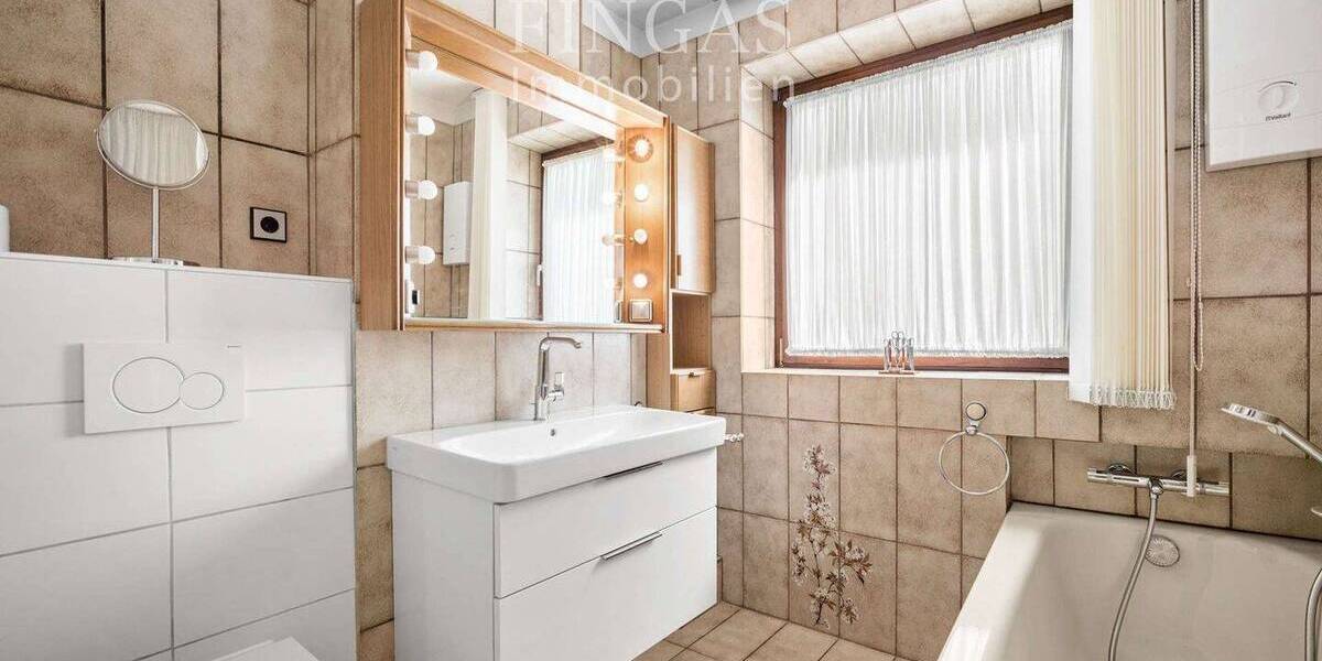 Mehrfamilienhaus, Wohnhaus Bremen Burgdamm - 5 Zimmer, 120 m&sup2;, 250.000&euro; | Angebot:26608053