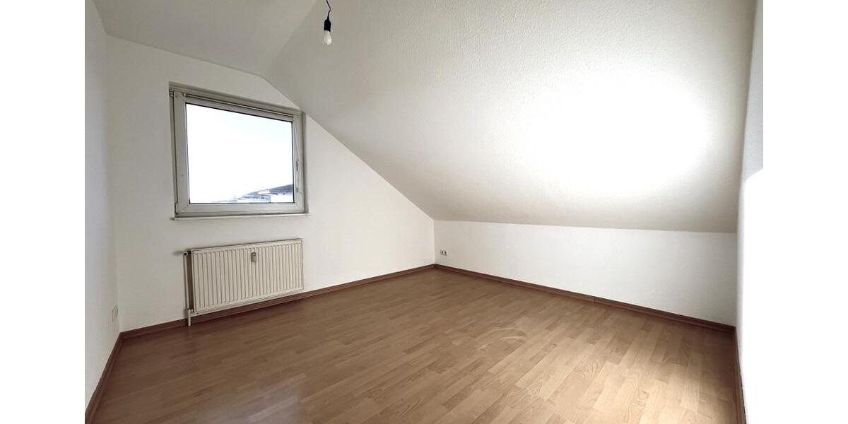 Dachgeschoßwohnung Oyten - 3 Zimmer, 70 m&sup2;, 640&euro; | Angebot:26022670
