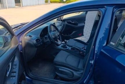Hyundai i30 72.000 km 12.000 &euro; Bremen 28329