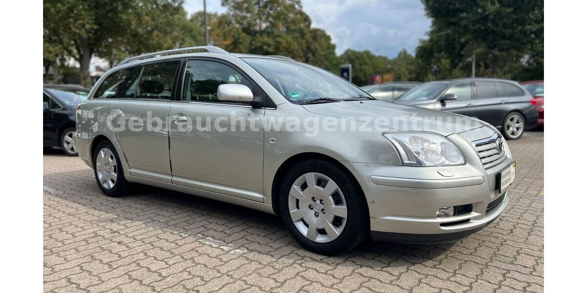 Toyota Avensis 163.200 km 3.990 € Bremen 28207