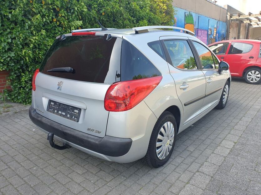 Peugeot 207 196.500 km 2.150 € Bremen 28309