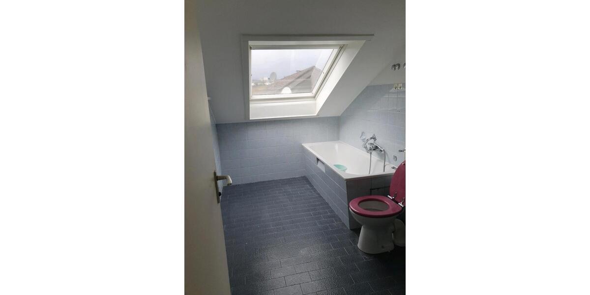 Dachgeschoßwohnung Bremen Östliche Vorstadt - 3 Zimmer, 64 m&sup2;, 1.000&euro; | Angebot:25098915