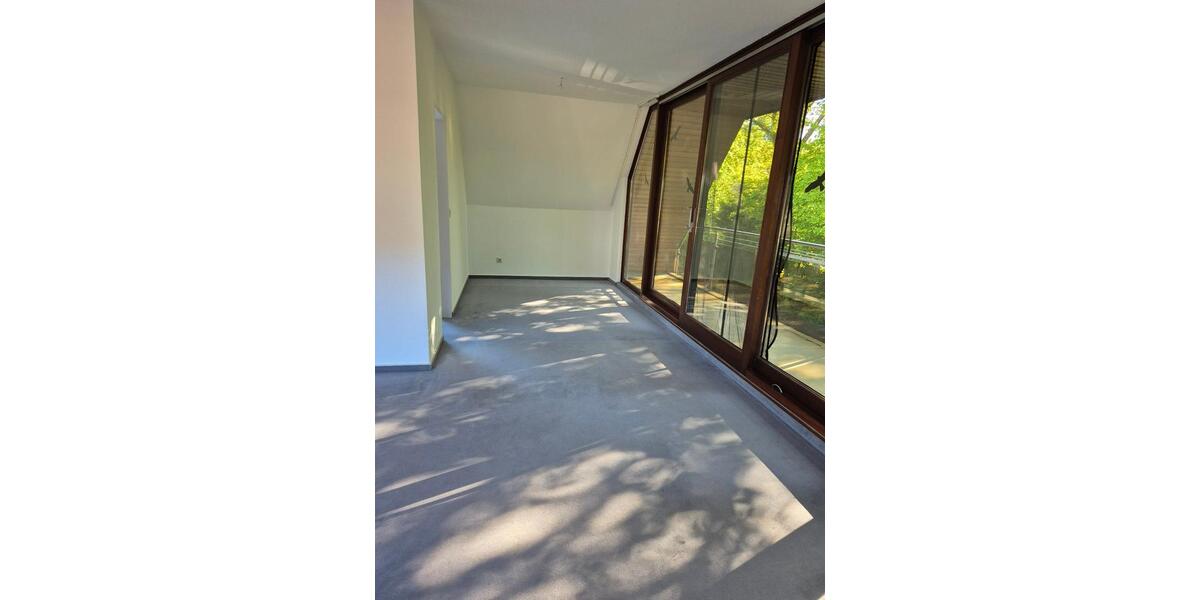 Dachgeschoßwohnung Bremen Blumenthal - 3 Zimmer, 90 m&sup2;, 750&euro; | Angebot:26564778