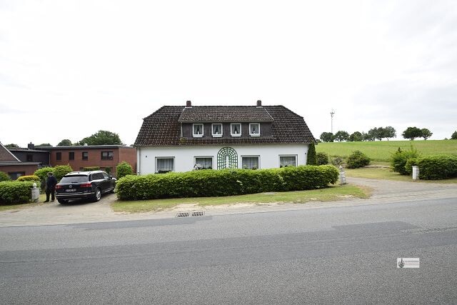 ***2.583 m² Grundstück mit 2 Abrisshäusern Neubau von 4 - 10 WE möglich*** zimmer