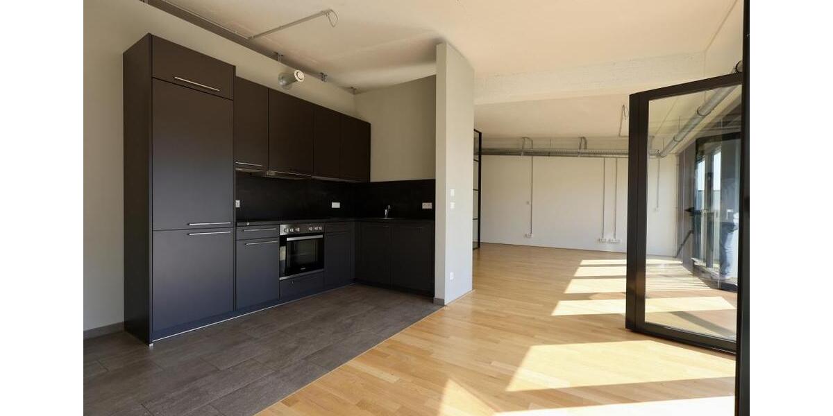 Etagenwohnung Bremen Häfen - 2 Zimmer, 90 m&sup2;, 1.289&euro; | Angebot:25476216