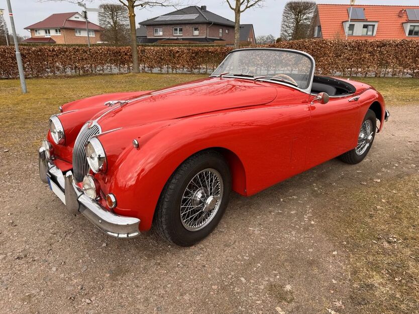 Jaguar XK 14.105 km 159.900 € Blender 27337