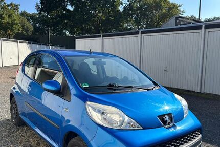 Peugeot 107 124.000 km 1.999 € Bremen 28215