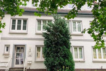 Haus zum Kaufen in Bremen 459.000 € 407.15 m² 12 zimmer