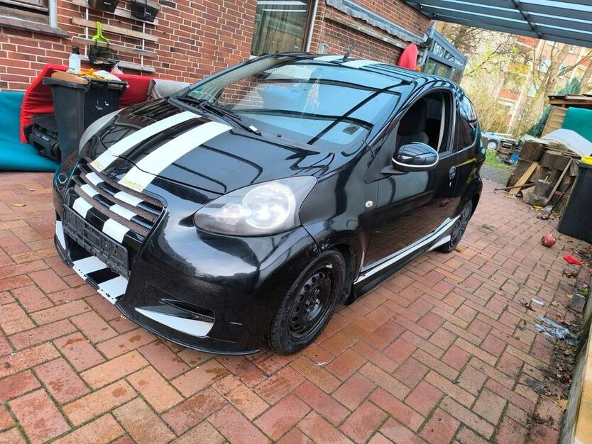 Aygo (X)