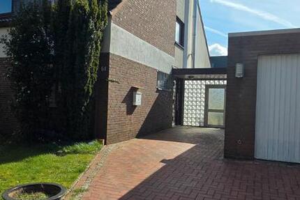 Haus Stuhr - 6 Zimmer, 125 m&sup2;, 1.350&euro; | Angebot:26164240