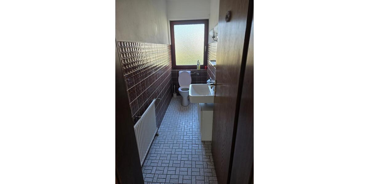 Einfamilienhaus Stuhr - 7 Zimmer, 200 m&sup2;, 1.500&euro; | Angebot:25882466