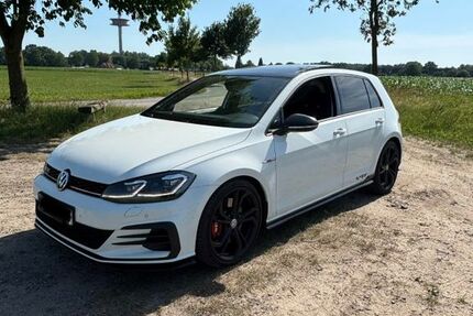 VW Golf 103.000 km 22.950 &euro; Vollersode 27729