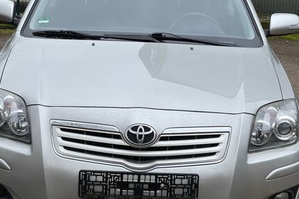 Toyota Avensis 161.220 km 4.090 &euro; Bremen 28277