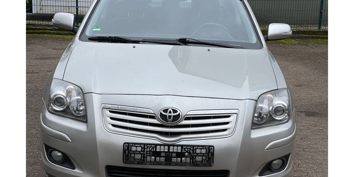 Toyota Avensis 161.220 km 4.090 &euro; Bremen 28277