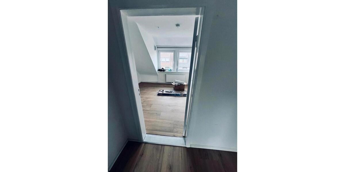 Dachgeschoßwohnung Bremen Walle - 3 Zimmer, 60 m&sup2;, 950&euro; | Angebot:26676186