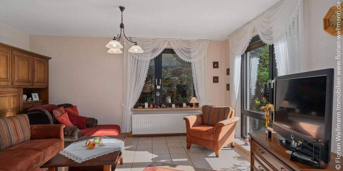 Einfamilienhaus Oyten Bassen - 7 Zimmer, 263 m&sup2;, 385.000&euro; | Angebot:25770411