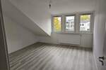 Geheimtipp im Viertel 2 ruhige, helle, geräumige Zimmer über den Dächern der Mathildenstrasse. Erstbezug nach Sanierung. Ideal für Single oder Pa 2 zimmer