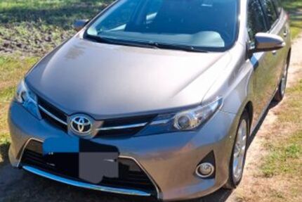 Toyota Auris Touring Sports 223.500 km 5.900 &euro; KIRCHSEELTE 27243